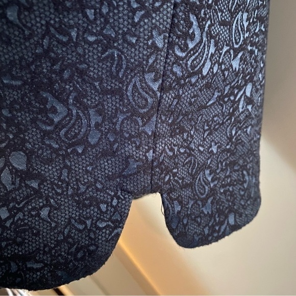 Tahari Skirt. Deep blue and black lace pattern. Side slits. Back zipper. - Picture 6 of 6